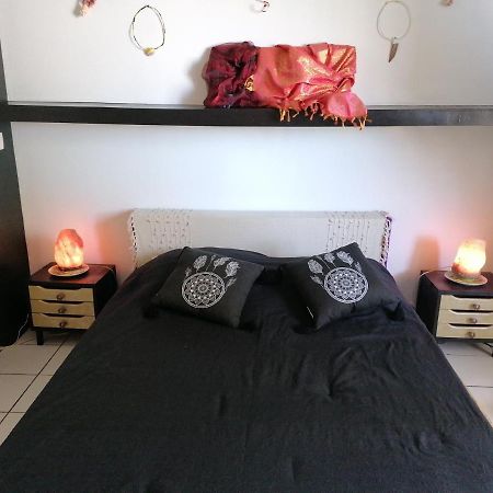 Jolie Chambre Climatisee Avec Balcon Chez L'Habitant Saint Pierre Zewnętrze zdjęcie