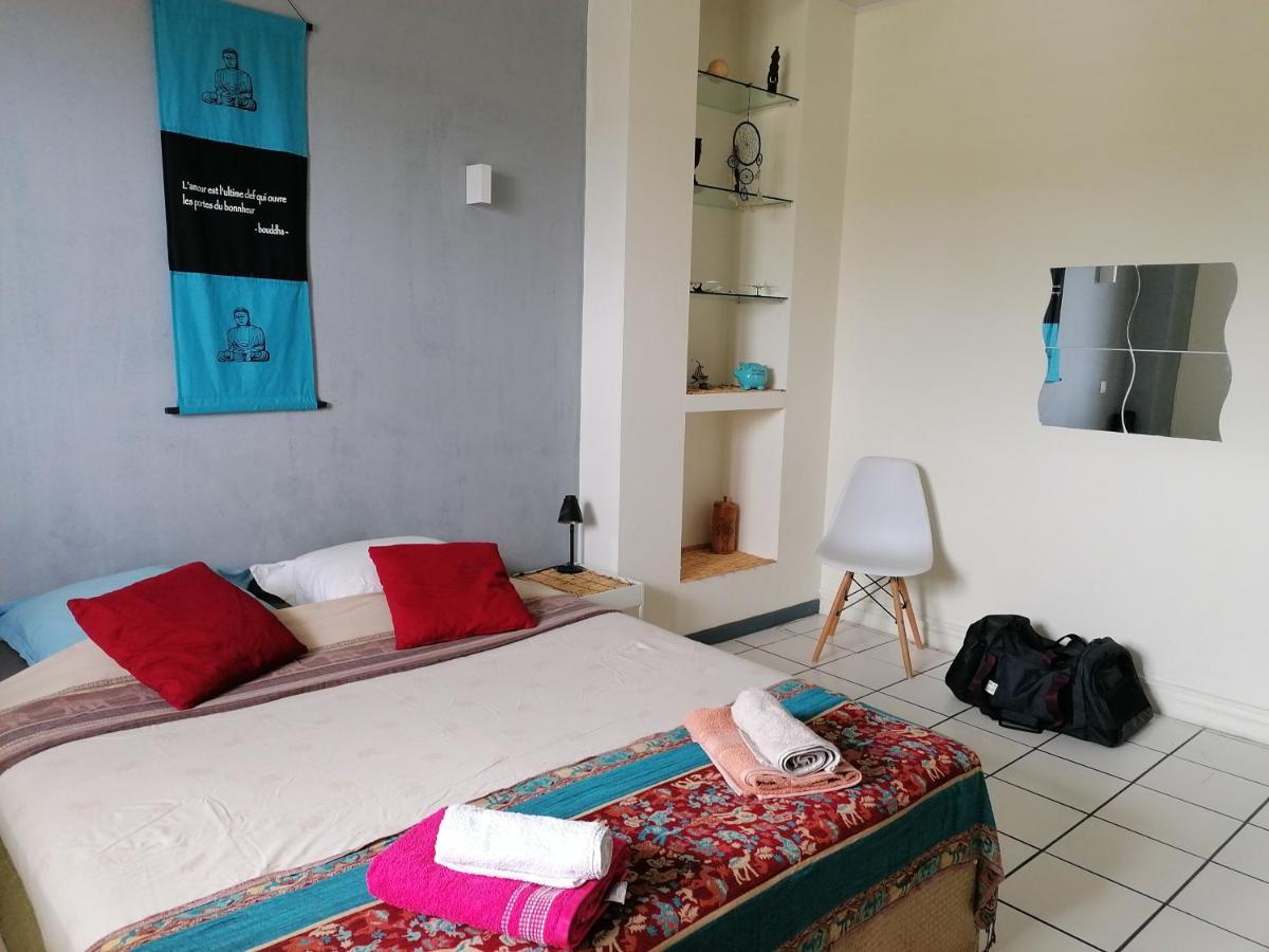 Jolie Chambre Climatisee Avec Balcon Chez L'Habitant Saint Pierre Zewnętrze zdjęcie